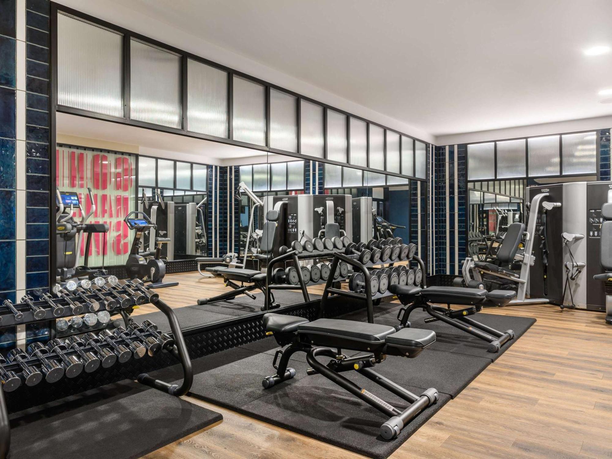 Pullman Budapešť Exteriér fotografie The gym at The Standard London